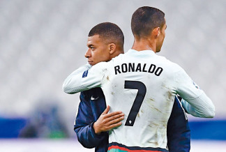 Real Madryt i Kylian Mbappé mają ostatni krok w lewo